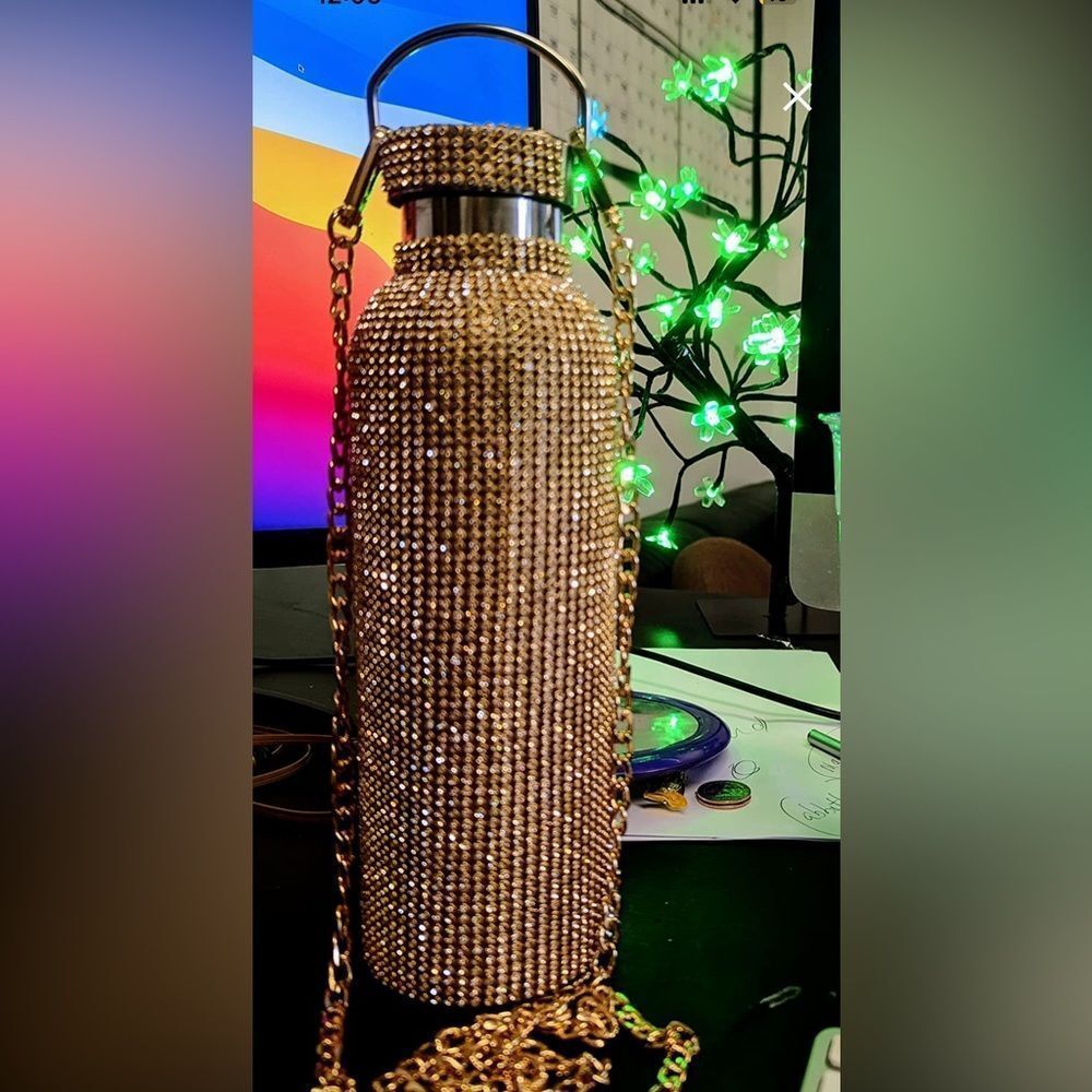 Gold Rhinestone Stainless Steel Insulated Water Bottle & Gold Detachable Chain - Picture 4 of 4